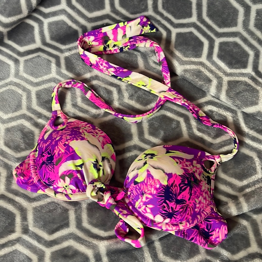 Victoria’s Secret push up swim top, 32A